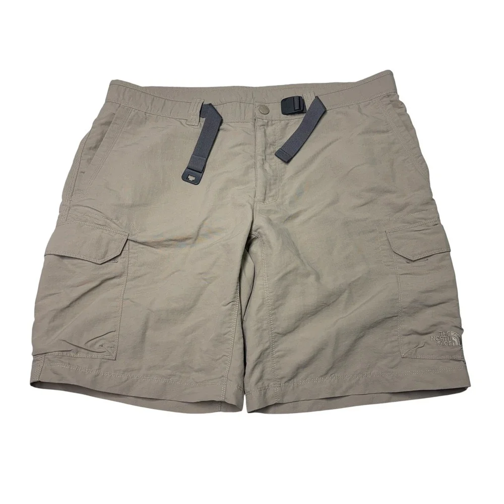 The North Face Mens Paramount Peak II Cargo Shorts Khaki Tan 38X10 NF00CFX9